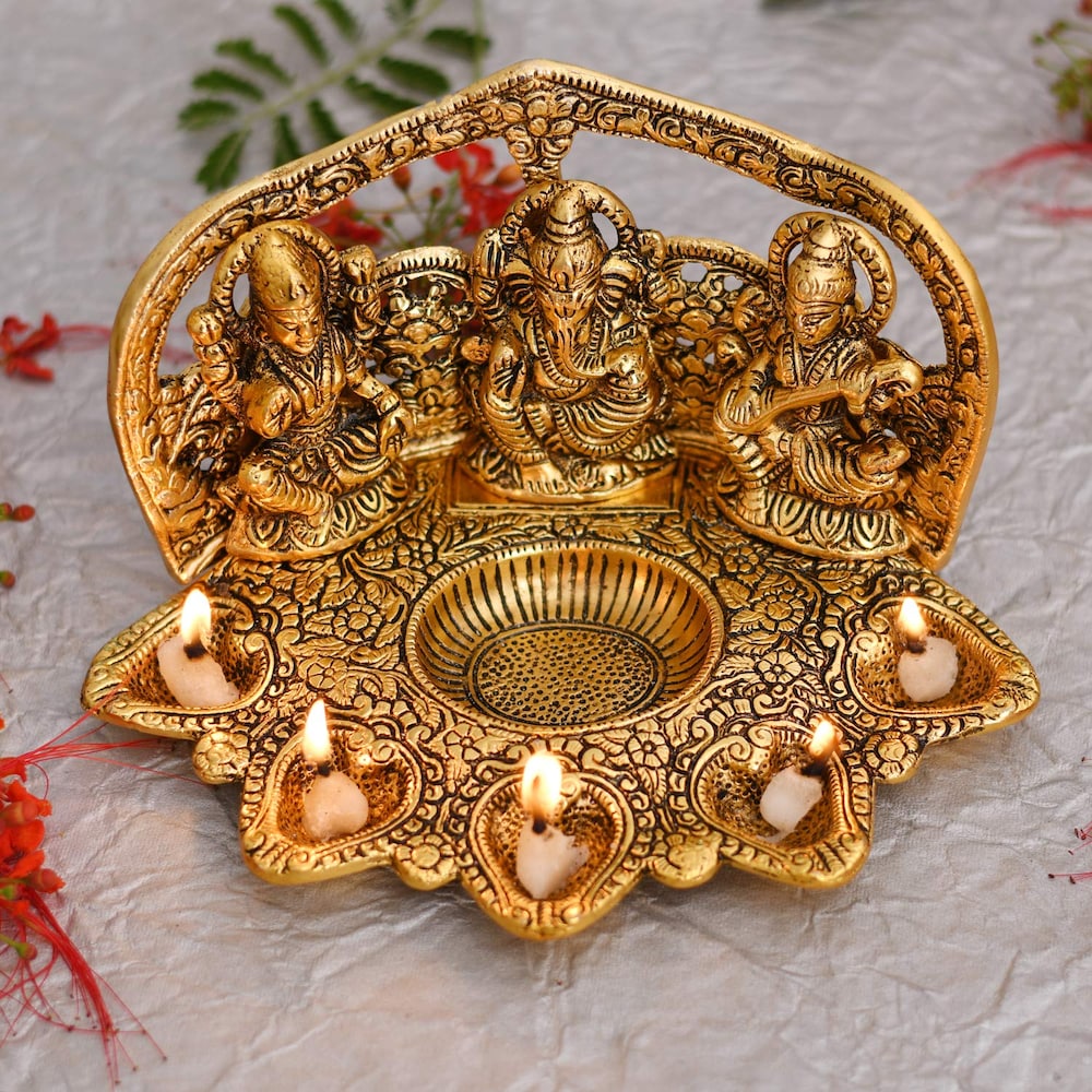  Lakshmi Ganesh Sarasvati Idol with Diya